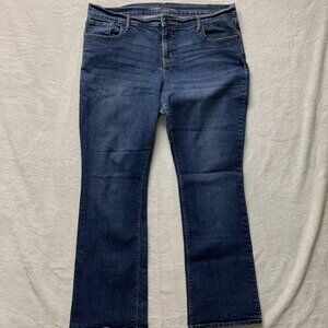 Old Navy Women's Blue Denim Mid rise Original Straight Jeans size 14 Short 36x28